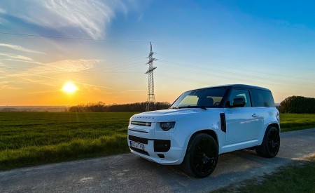 2021 STARTECH Land Rover Defender 90 Front Three-Quarter Wallpapers 450x275 (14)