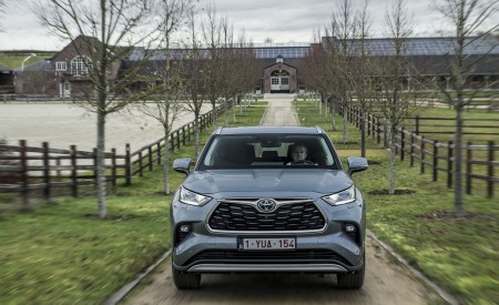 2021 Toyota Highlander Hybrid (Euro-Spec) Front Wallpapers 450x275 (36)