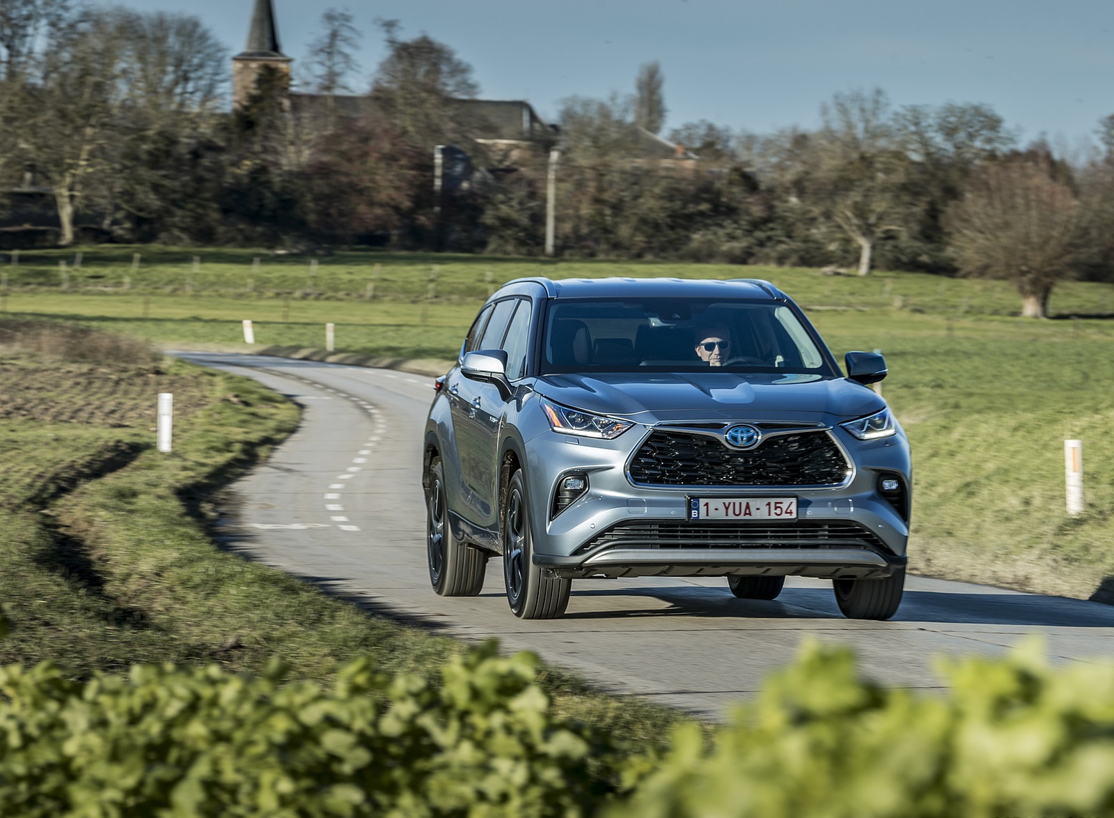 2021 Toyota Highlander Hybrid (Euro-Spec) Front Wallpapers (8)