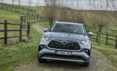 2021 Toyota Highlander Hybrid (Euro-Spec) Front Wallpapers 450x275 (26)