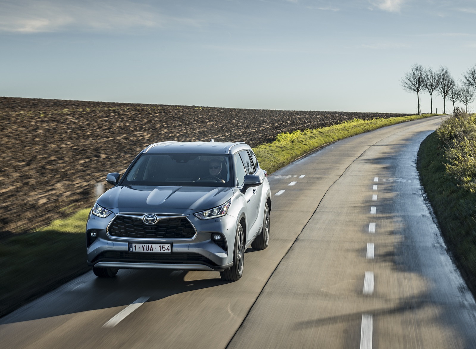 2021 Toyota Highlander Hybrid (Euro-Spec) Front Wallpapers (13)