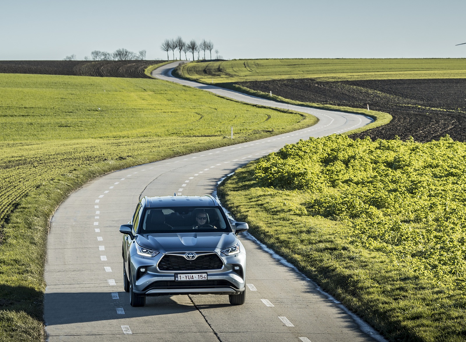 2021 Toyota Highlander Hybrid (Euro-Spec) Front Wallpapers (9)