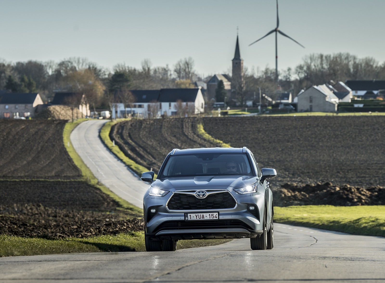 2021 Toyota Highlander Hybrid (Euro-Spec) Front Wallpapers (14)