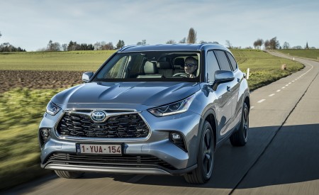 2021 Toyota Highlander Hybrid (Euro-Spec) Front Wallpapers 450x275 (28)