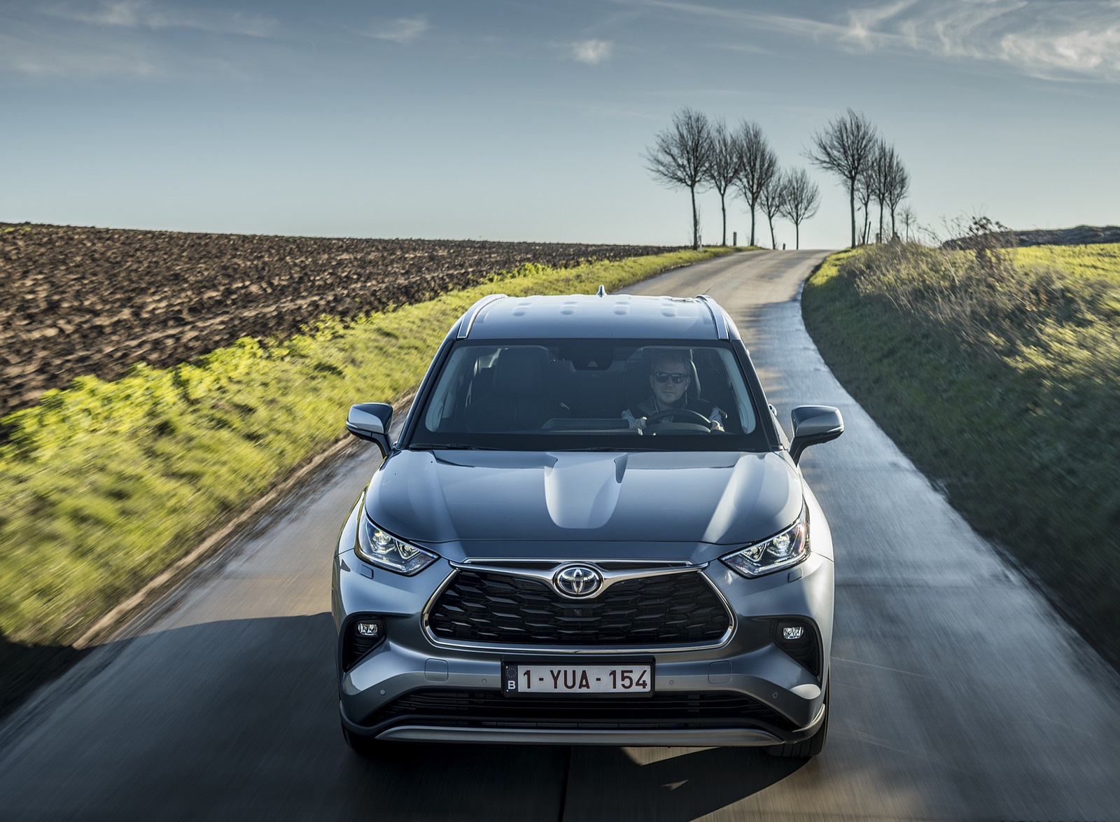 2021 Toyota Highlander Hybrid (Euro-Spec) Front Wallpapers (3)