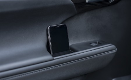 2021 Toyota Highlander Hybrid (Euro-Spec) Interior Detail Wallpapers 450x275 (95)