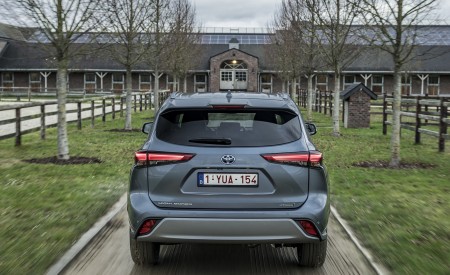 2021 Toyota Highlander Hybrid (Euro-Spec) Rear Wallpapers 450x275 (38)