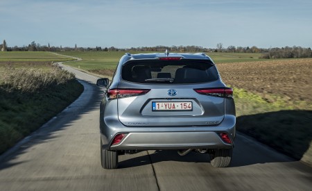 2021 Toyota Highlander Hybrid (Euro-Spec) Rear Wallpapers 450x275 (24)