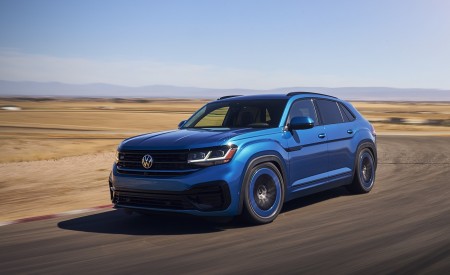 2021 Volkswagen Atlas Cross Sport GT Concept Front Three-Quarter Wallpapers 450x275 (2)