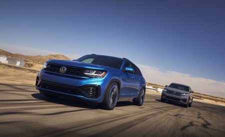 2021 Volkswagen Atlas Cross Sport GT Concept Front Three-Quarter Wallpapers 450x275 (5)