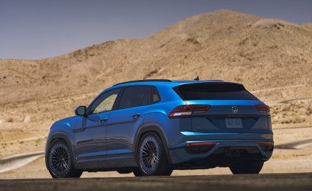 2021 Volkswagen Atlas Cross Sport GT Concept Rear Three-Quarter Wallpapers 450x275 (12)
