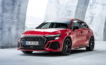 2022 Audi RS 3 Sportback (Color: Tango Red) Front Three-Quarter Wallpapers 450x275 (20)