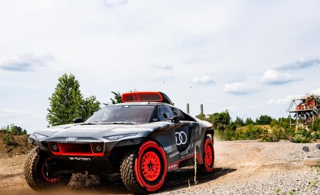 2022 Audi RS Q e-tron Dakar Rally Off-Road Wallpapers  450x275 (21)