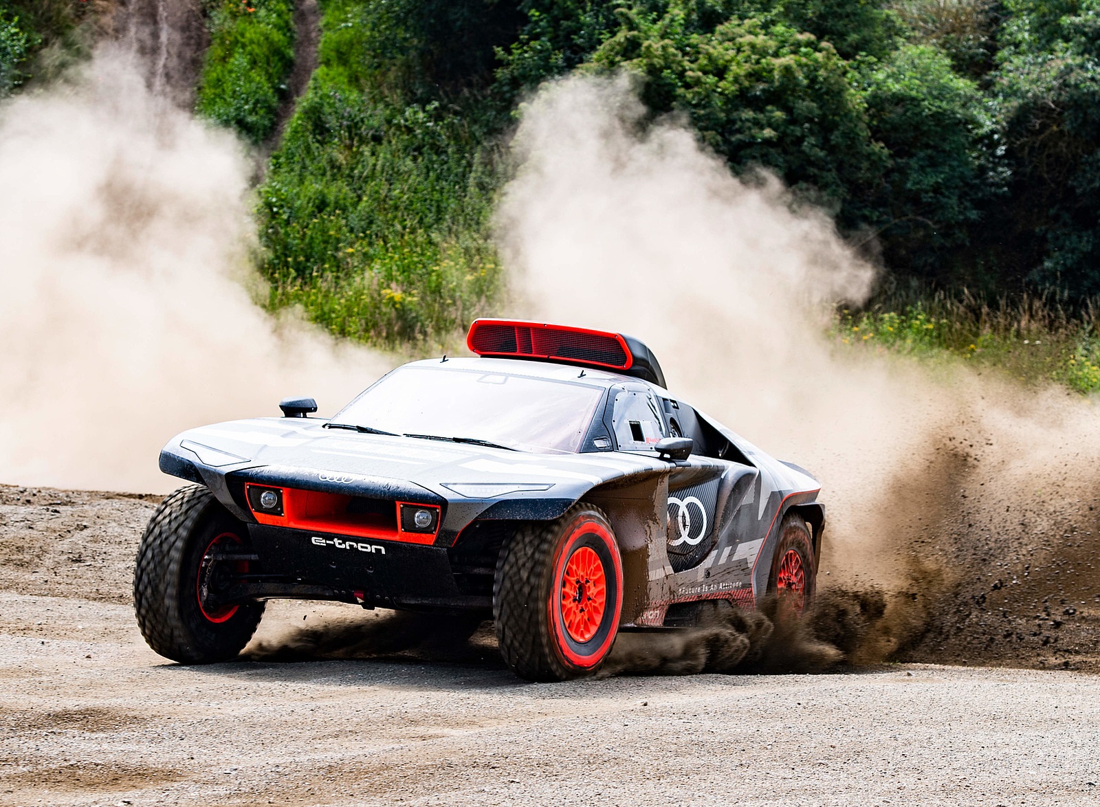 2022 Audi RS Q e-tron Dakar Rally Off-Road Wallpapers  (1)