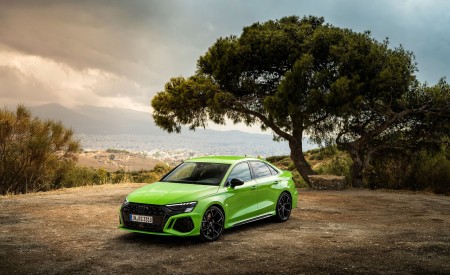 2022 Audi RS3 Sedan Front Three-Quarter Wallpapers 450x275 (137)