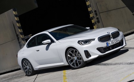 2022 BMW 2 Series Coupe Front Three-Quarter Wallpapers 450x275 (27)