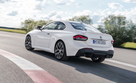 2022 BMW 2 Series Coupe Rear Three-Quarter Wallpapers 450x275 (11)