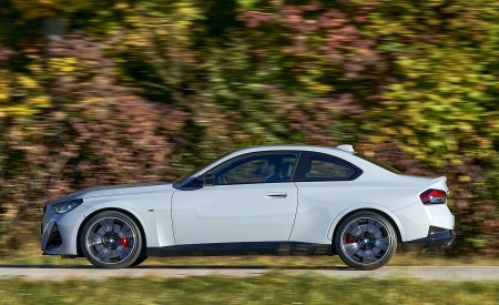 2022 BMW M240i Coupe xDrive (Color: Brooklyn Grey) Side Wallpapers 450x275 (18)