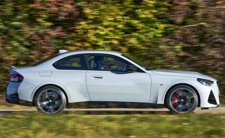 2022 BMW M240i Coupe xDrive (Color: Brooklyn Grey) Side Wallpapers 450x275 (19)