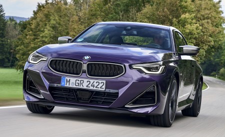 2022 BMW M240i Coupé xDrive (Color: Thundernight Metallic) Front Three-Quarter Wallpapers 450x275 (40)