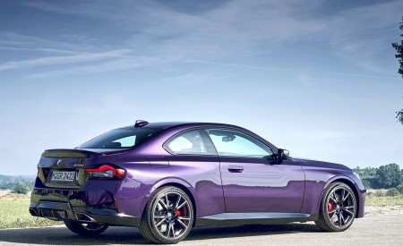 2022 BMW M240i Coupé xDrive (Color: Thundernight Metallic) Rear Three-Quarter Wallpapers 450x275 (78)