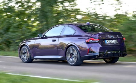 2022 BMW M240i Coupé xDrive (Color: Thundernight Metallic) Rear Three-Quarter Wallpapers 450x275 (42)