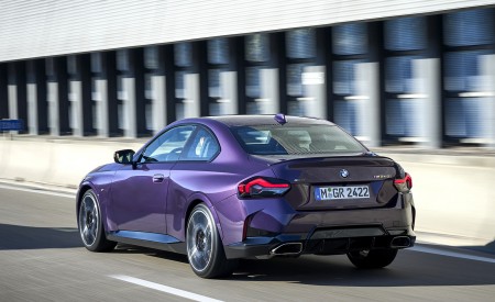 2022 BMW M240i Coupé xDrive (Color: Thundernight Metallic) Rear Three-Quarter Wallpapers 450x275 (52)