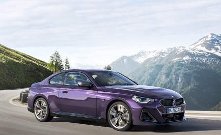 2022 BMW M240i xDrive Coupe Front Three-Quarter Wallpapers 450x275 (115)
