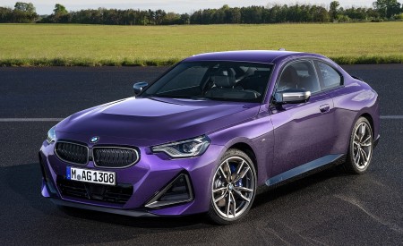 2022 BMW M240i xDrive Coupe Front Three-Quarter Wallpapers 450x275 (132)
