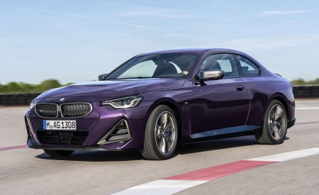 2022 BMW M240i xDrive Coupe Front Three-Quarter Wallpapers 450x275 (125)