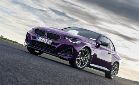 2022 BMW M240i xDrive Coupe Front Three-Quarter Wallpapers 450x275 (134)
