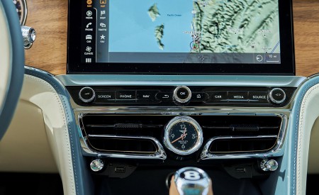 2022 Bentley Flying Spur Hybrid Central Console Wallpapers  450x275 (121)