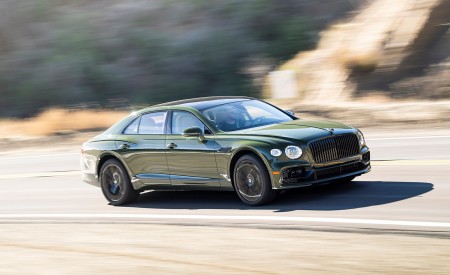 2022 Bentley Flying Spur Hybrid Front Three-Quarter Wallpapers 450x275 (37)