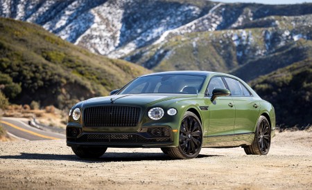 2022 Bentley Flying Spur Hybrid Front Three-Quarter Wallpapers 450x275 (48)