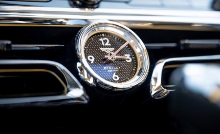 2022 Bentley Flying Spur Hybrid Interior Detail Wallpapers  450x275 (138)