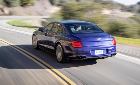 2022 Bentley Flying Spur Hybrid Rear Three-Quarter Wallpapers 450x275 (28)