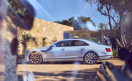2022 Bentley Flying Spur Hybrid Side Wallpapers 450x275 (56)