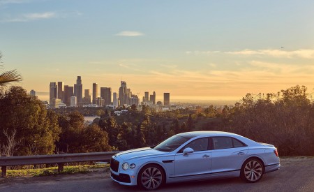 2022 Bentley Flying Spur Hybrid Side Wallpapers  450x275 (59)