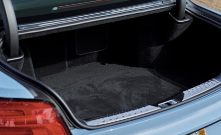 2022 Bentley Flying Spur Hybrid Trunk Wallpapers 450x275 (166)