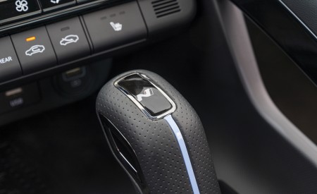 2022 Hyundai Elantra N Central Console Wallpapers 450x275 (54)