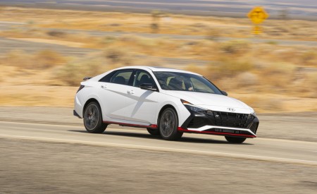 2022 Hyundai Elantra N Front Three-Quarter Wallpapers 450x275 (8)