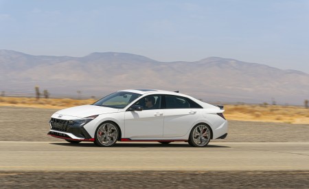 2022 Hyundai Elantra N Front Three-Quarter Wallpapers 450x275 (10)