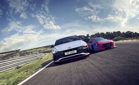 2022 Hyundai Elantra N Front Wallpapers 450x275 (59)