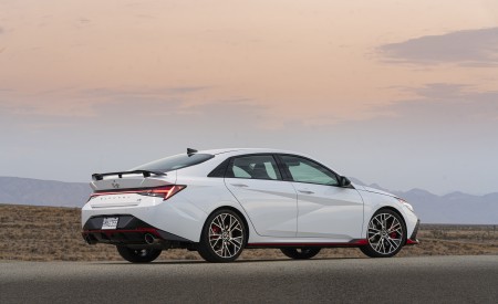 2022 Hyundai Elantra N Rear Three-Quarter Wallpapers 450x275 (37)