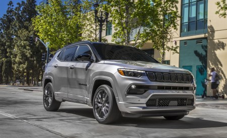 2022 Jeep Compass High Altitude Front Three-Quarter Wallpapers 450x275 (9)