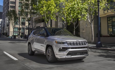 2022 Jeep Compass High Altitude Front Three-Quarter Wallpapers 450x275 (8)