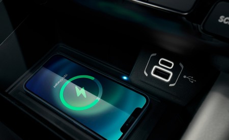 2022 Jeep Compass Interior Detail Wallpapers 450x275 (30)
