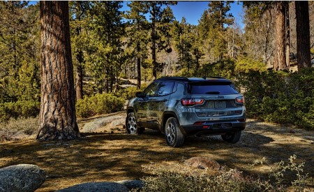 2022 Jeep Compass Trailhawk Rear Three-Quarter Wallpapers 450x275 (14)
