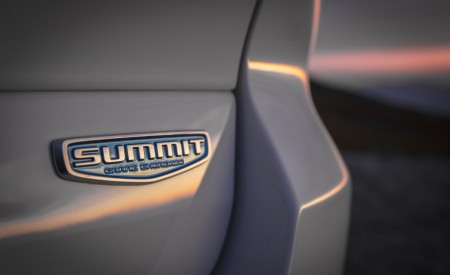 2022 Jeep Grand Cherokee Summit 4xe Badge Wallpapers  450x275 (63)