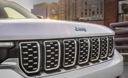 2022 Jeep Grand Cherokee Summit 4xe Grille Wallpapers 450x275 (58)